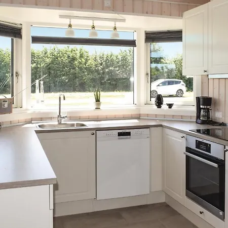 Сasa de vacaciones Three-Bedroom Holiday Home In Rudkobing *